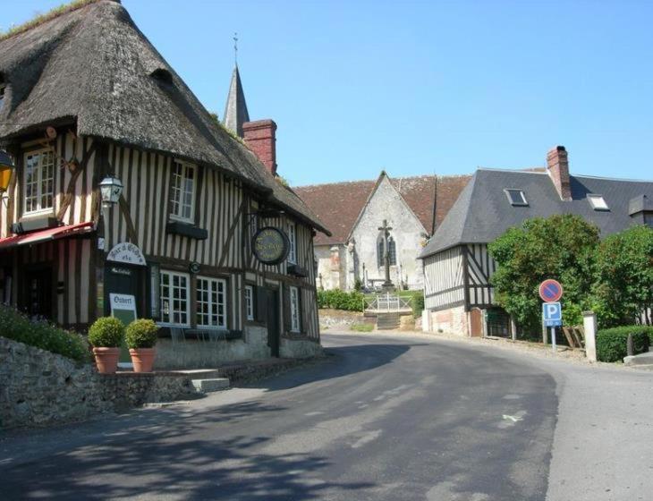 La Maison Du Cavalier, Chateau De Lavenue * Pierrefitte-en-Auge