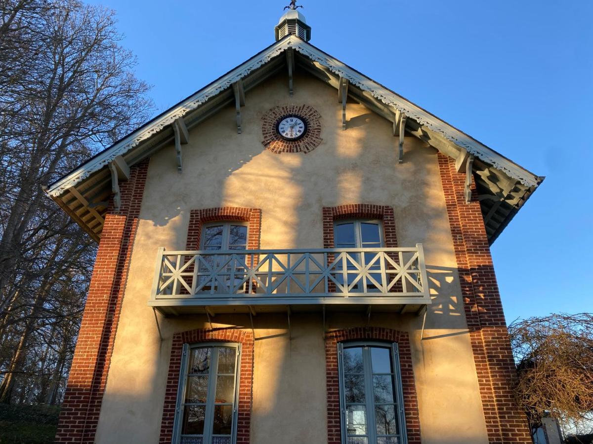 La Maison Du Cavalier, Chateau De Lavenue Holiday home