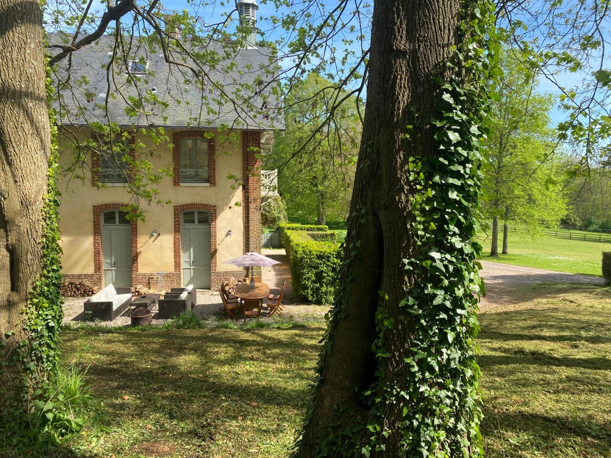 Holiday home La Maison Du Cavalier, Chateau De Lavenue Pierrefitte-en-Auge