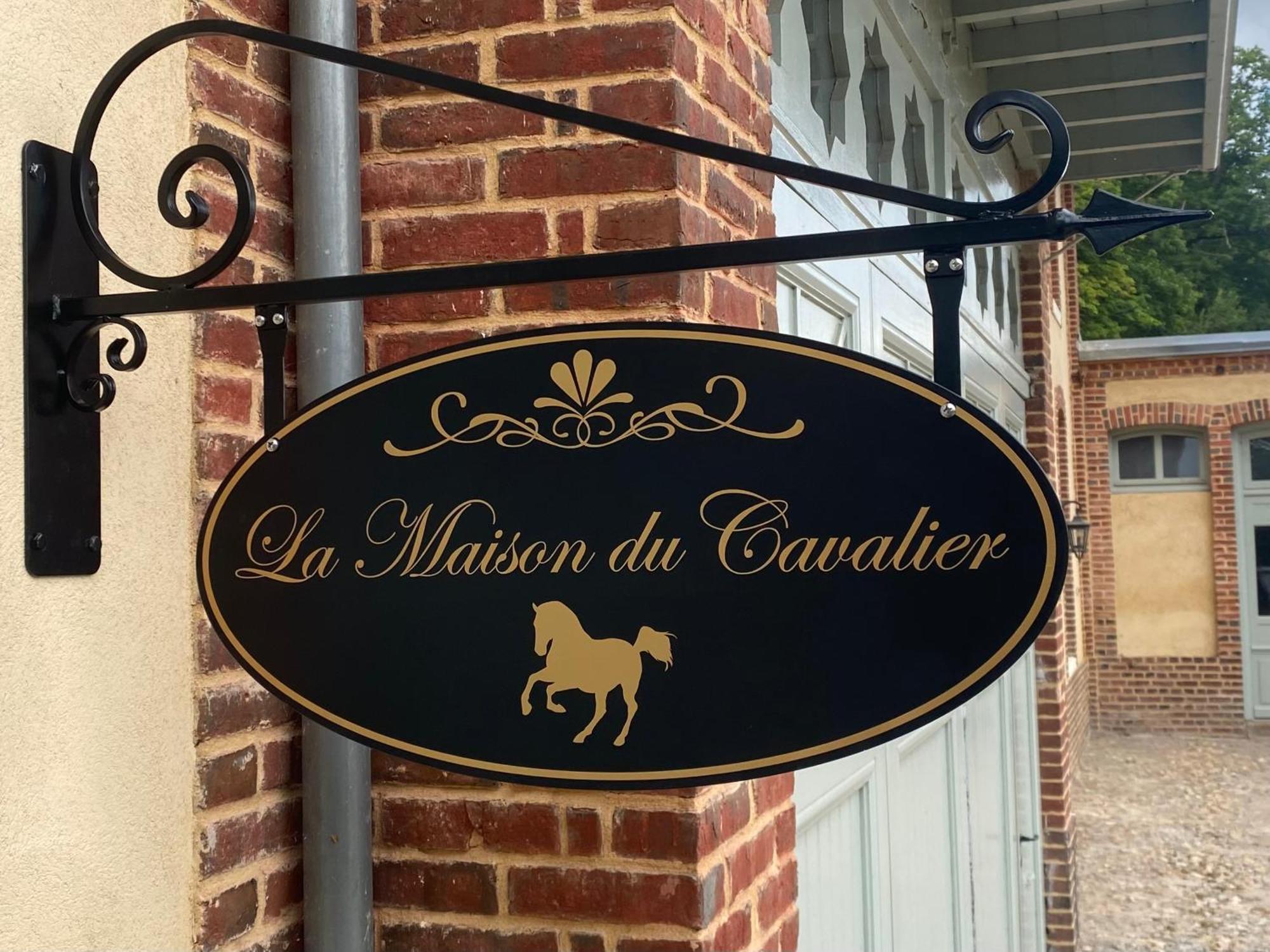 La Maison Du Cavalier, Chateau De Lavenue Holiday home