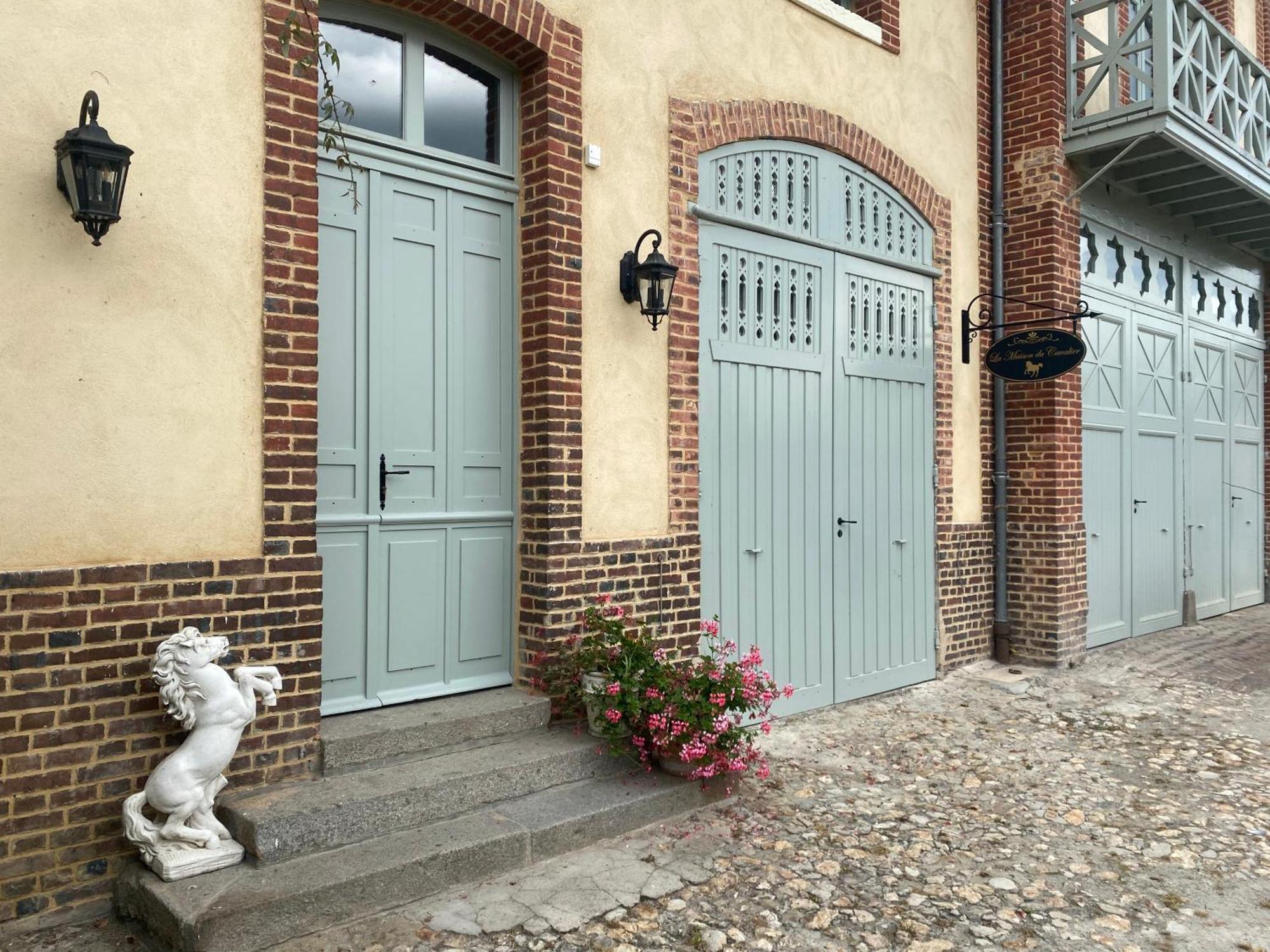 La Maison Du Cavalier, Chateau De Lavenue Holiday home